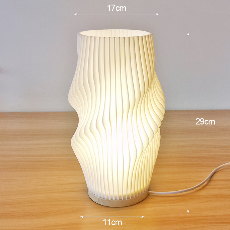 Frélight – Französische Stehlampe im cremefarbenen Stil