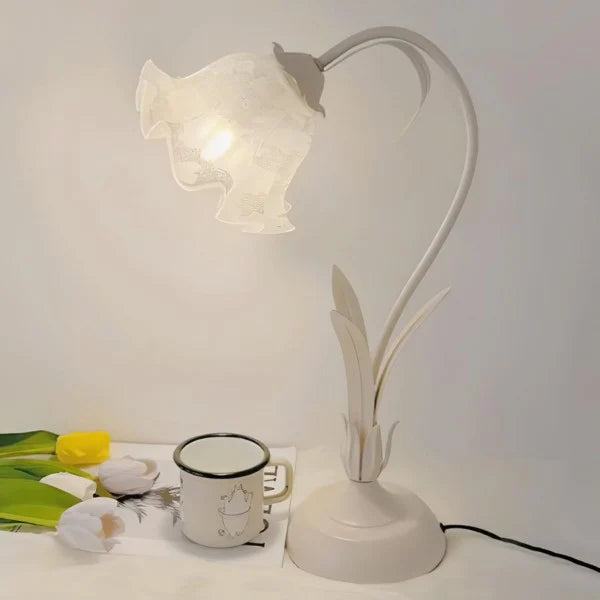 Vintage Blumen Tischlampe verstellbar – Praktische Eleganz und vom Natur inspiriertes Design