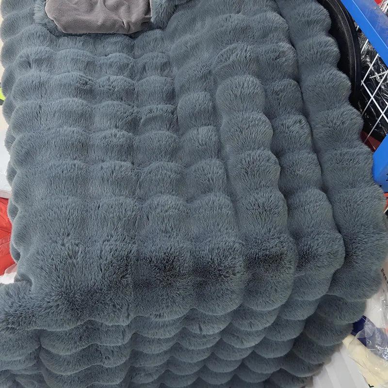 Neutrale Luxus-Fell-Flauschdecke │ Super bequeme Decken fürs Bett │ Hochwertige warme Winterdecke als Sofa-/Couch-Dekor