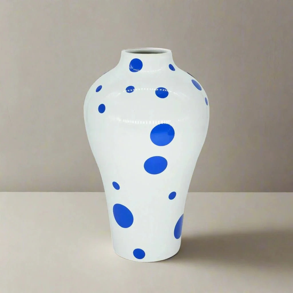 Lebhafte blaue geometrische Keramikvase