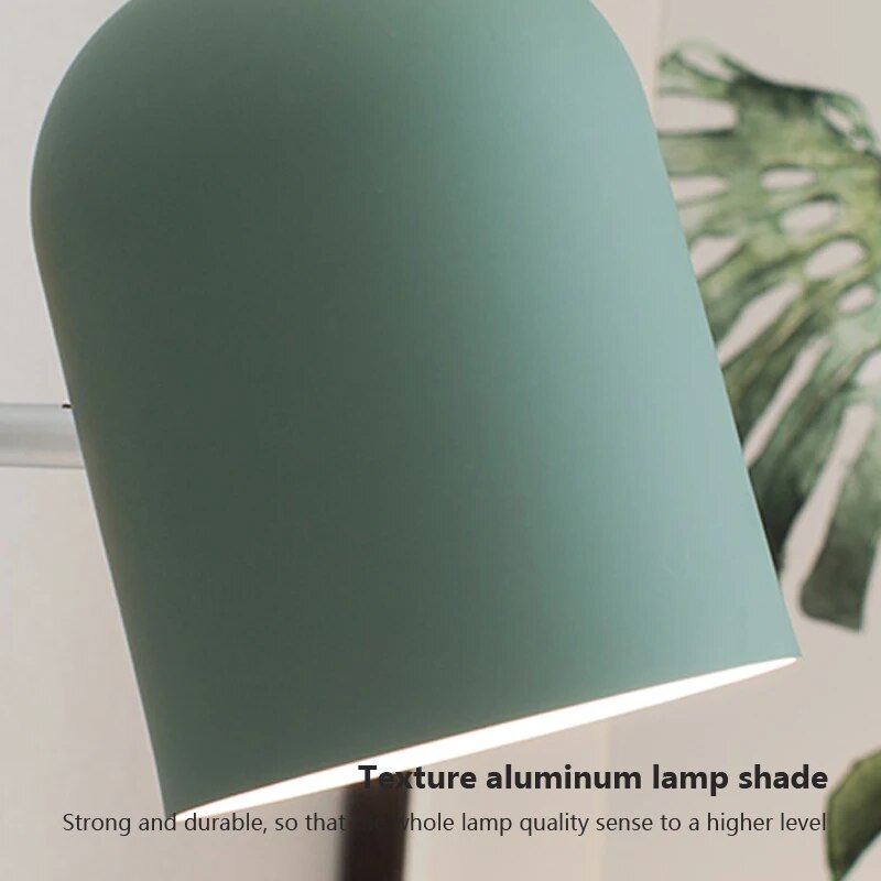 Garduru - Sleek skandinavische Holz-Wandleuchte für moderne Häuser