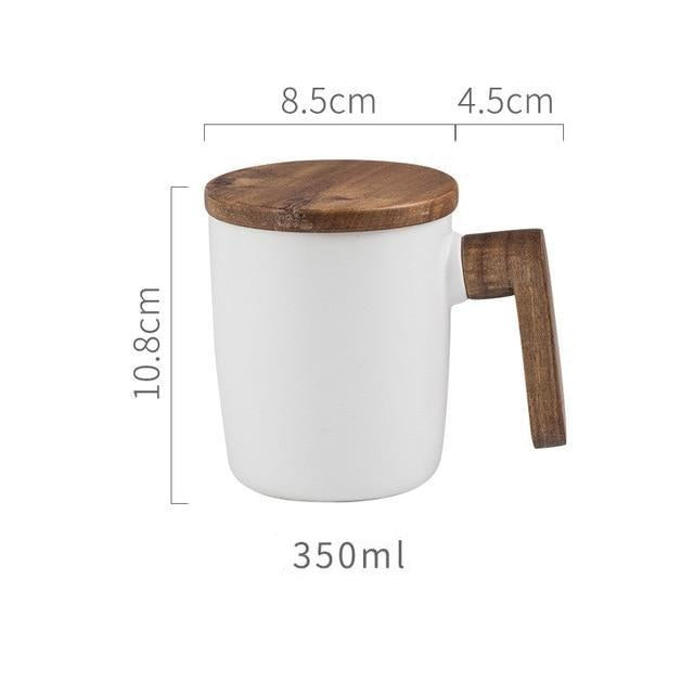 Nordischer Kaffeebecher mit Holzgriff und Deckel
