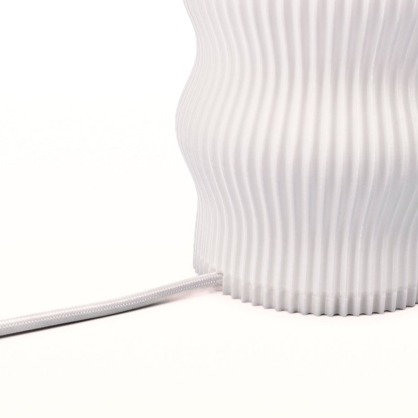Royallure Französische Falten 3D Schreibtischlampe - Eleganter warmer Glanz für Wohnkultur
