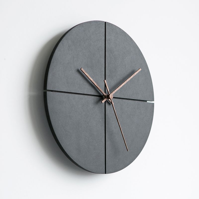 Moderne Digital-Wanduhr – Platzsparendes & klares Design