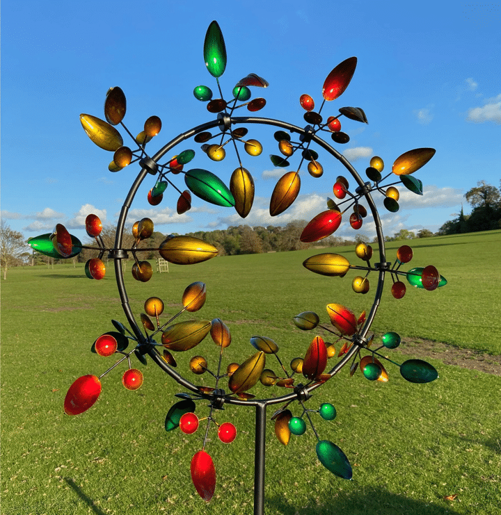 Magische Metall-Windmühle: Kinetic Windspinner für den Garten