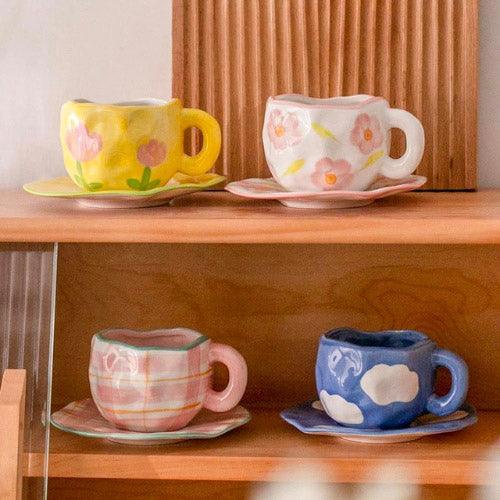 Garduru Karierte Unregelmäßige Kaffeetasse Und Untertasse In Rosa Grün Oder Schwarz Erhältlich