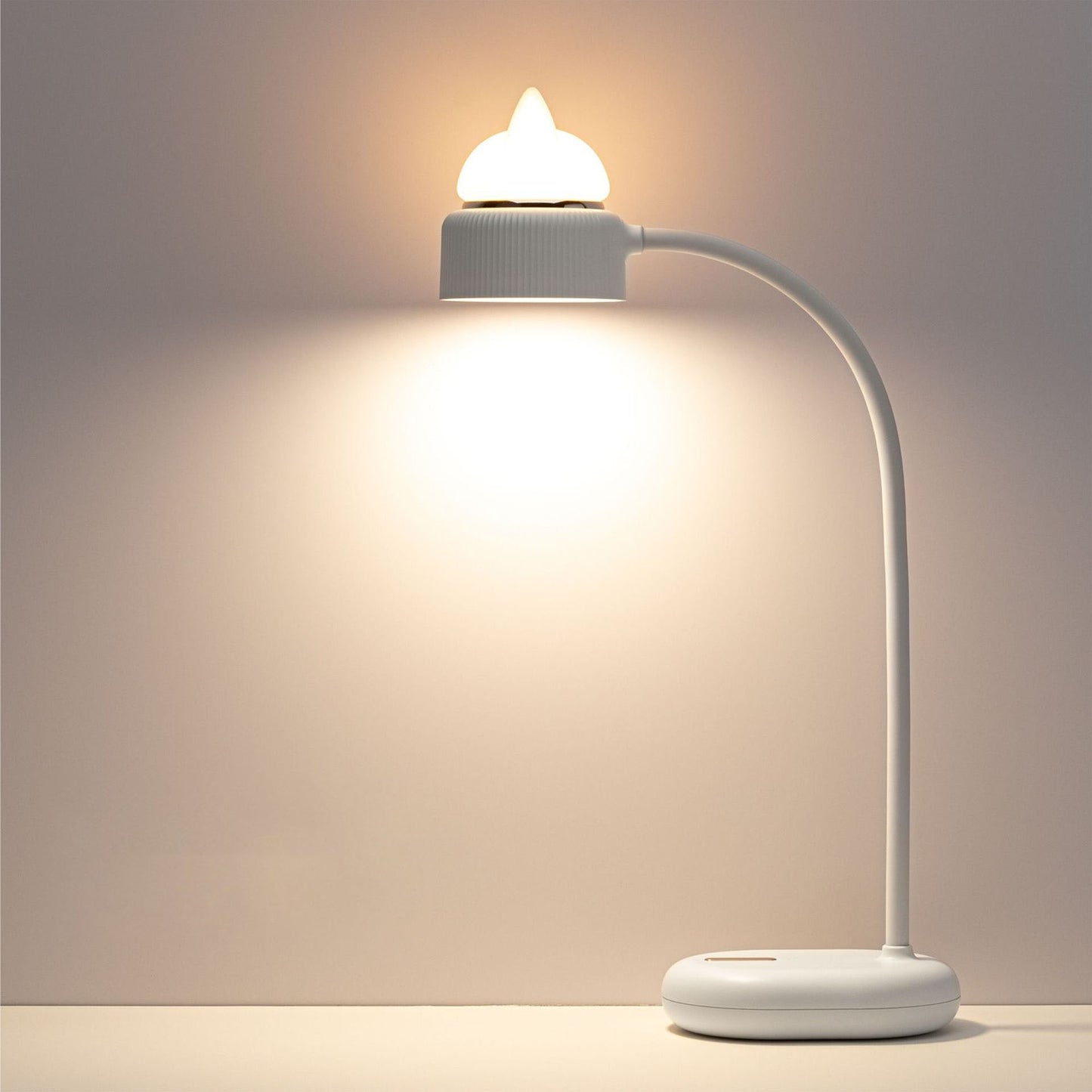 Garduru LED Tischlampe | Katzenohr-Design | Augenschonend | Klemmlampe & Normal | Modern & Kreativ