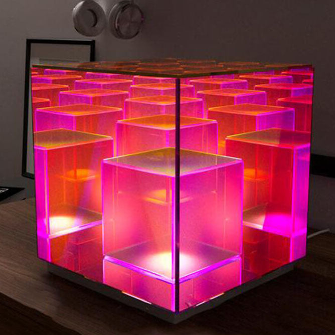 Garduru RGB LED Tischlampe | Modernes Design | Rubik’s Cube Optik | Farbwechsel | Deko-Licht