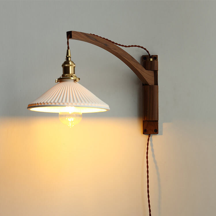 Garduru Nordic Design Wandlampe | Milchweißes Glas | Holzdesign | Verstellbar | Stilvoll für Zuhause