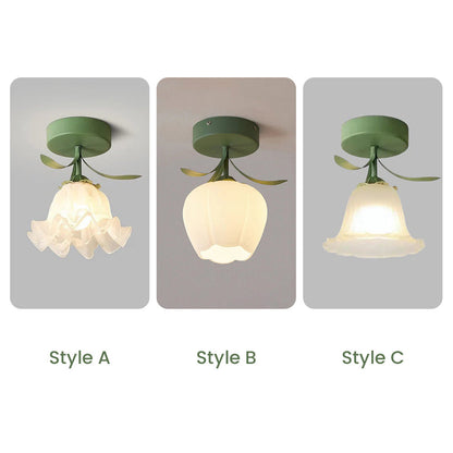 Deckenleuchte mit floralem Glas-Schirm-Design