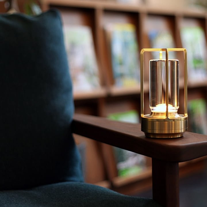 CrystalGlow – Elegante dimmbare Tischlampe mit Kristallambiente