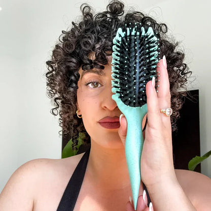 CurlPro - Innovative Bürste für definierte Locken und Anti-Frizz