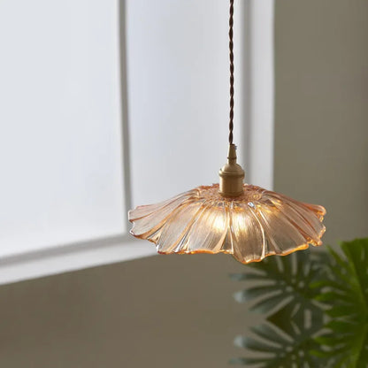 RoyaleGlow Charmante Vintage Blumen Glas Pendelleuchte – Elegante Beleuchtung für Zuhause & Essbereich