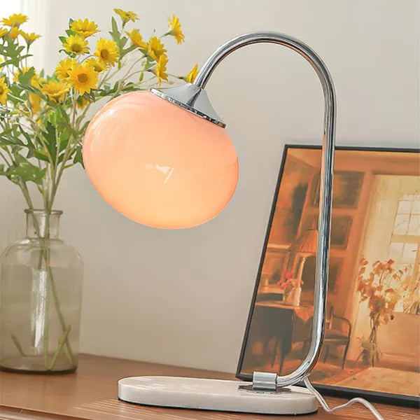 Tischlampe Marshmallow - Modernes Design aus Metall und Glas mit sanfter Beleuchtung