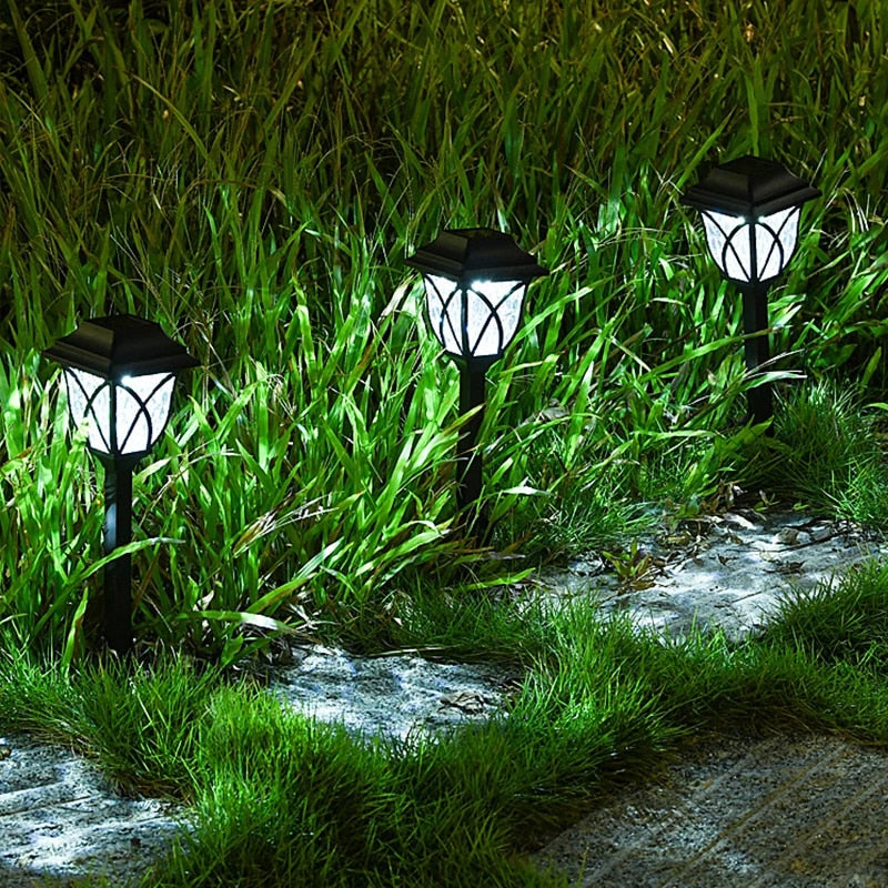 Garduru Solarbetriebene Gartenlampe | LED Beleuchtung | Wasserdicht | Energieeffizient