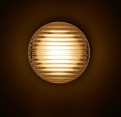 Moderne runde LED Wandleuchte – Sanftes Licht mit Glasdiffusor Mylk für Wohnzimmer und Schlafzimmer