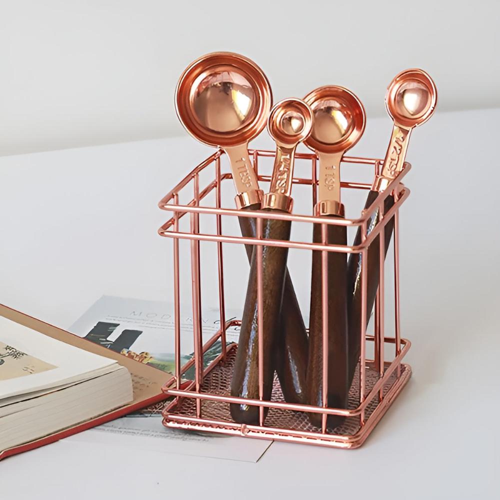 CopperLuxe – Stilvolle Edelstahlmessbecher & -löffel mit Holzgriff