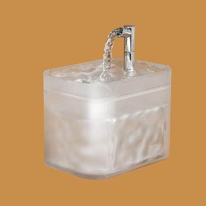 Tier Wasser Spender für sauberes und frisches Wasser