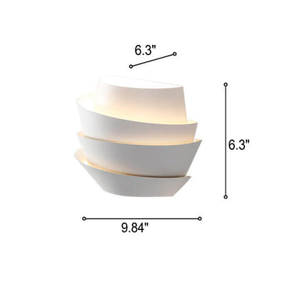 Wandleuchte aus Eisen mit zwei Lichtquellen