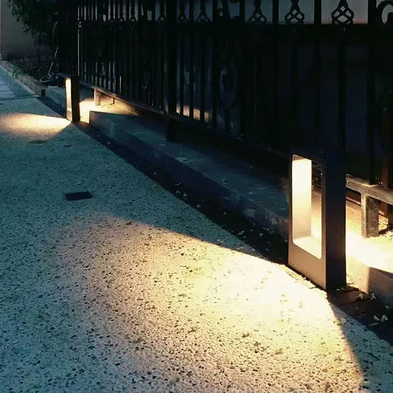 TerraLuxe Gartenlampe – Moderne und Widerstandsfähige Beleuchtung für Außenbereiche