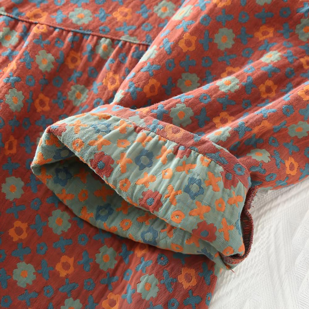 Blühendes Wiesennachtkleid