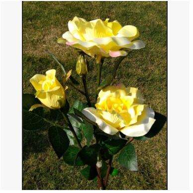 Solarbetriebene Rosen-Lichter – Gartenstecker mit Solarpanel für dekorative Beleuchtung