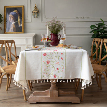 Exquisite Floral Embroidery Tischdecke