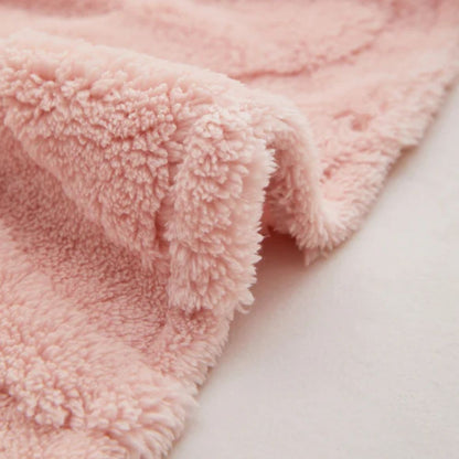 Tranquil Loom Plüsch Sofabezug