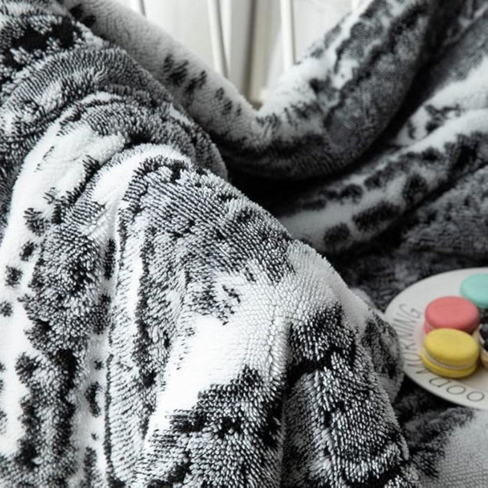 Seraphina Samt Sherpa Decke