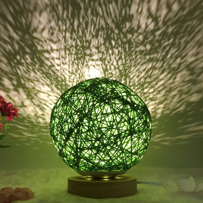 Garduru-Rattan-Tischlampe