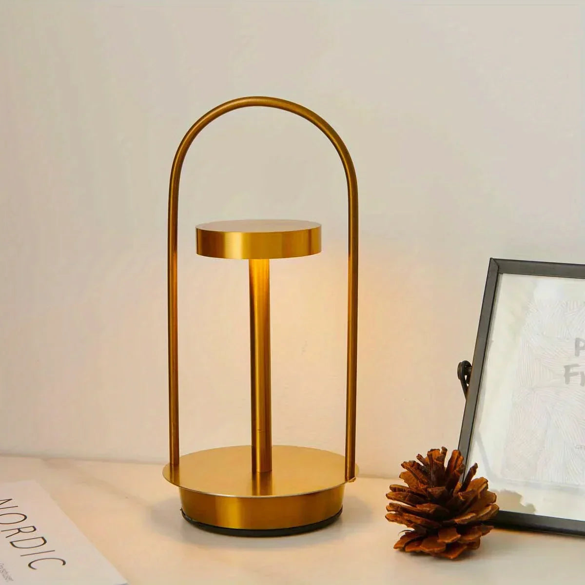 Garduru - Kabellose LED-Tischlampe mit Minimalistischem Design und Warmem Licht