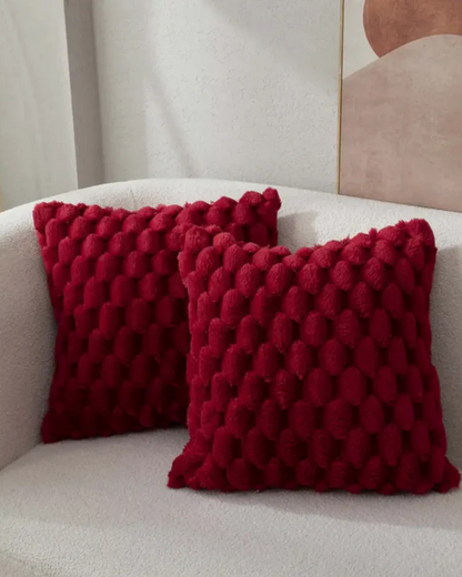 Embrace – Luxuriöses Plüsch-Dekorkissen mit üppiger Textur für eleganten Komfort