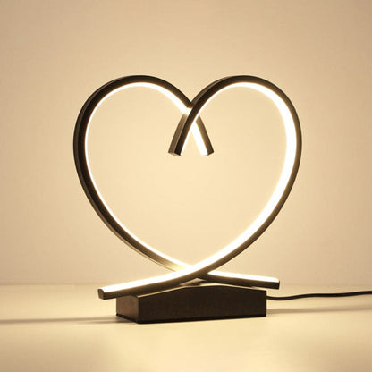 Herzförmige Tischlampe | HeartGlow
