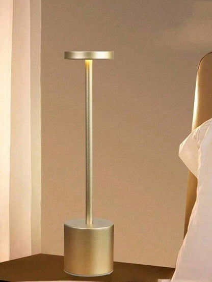 AvaLite - Minimalistische LED-Schreibtischlampe