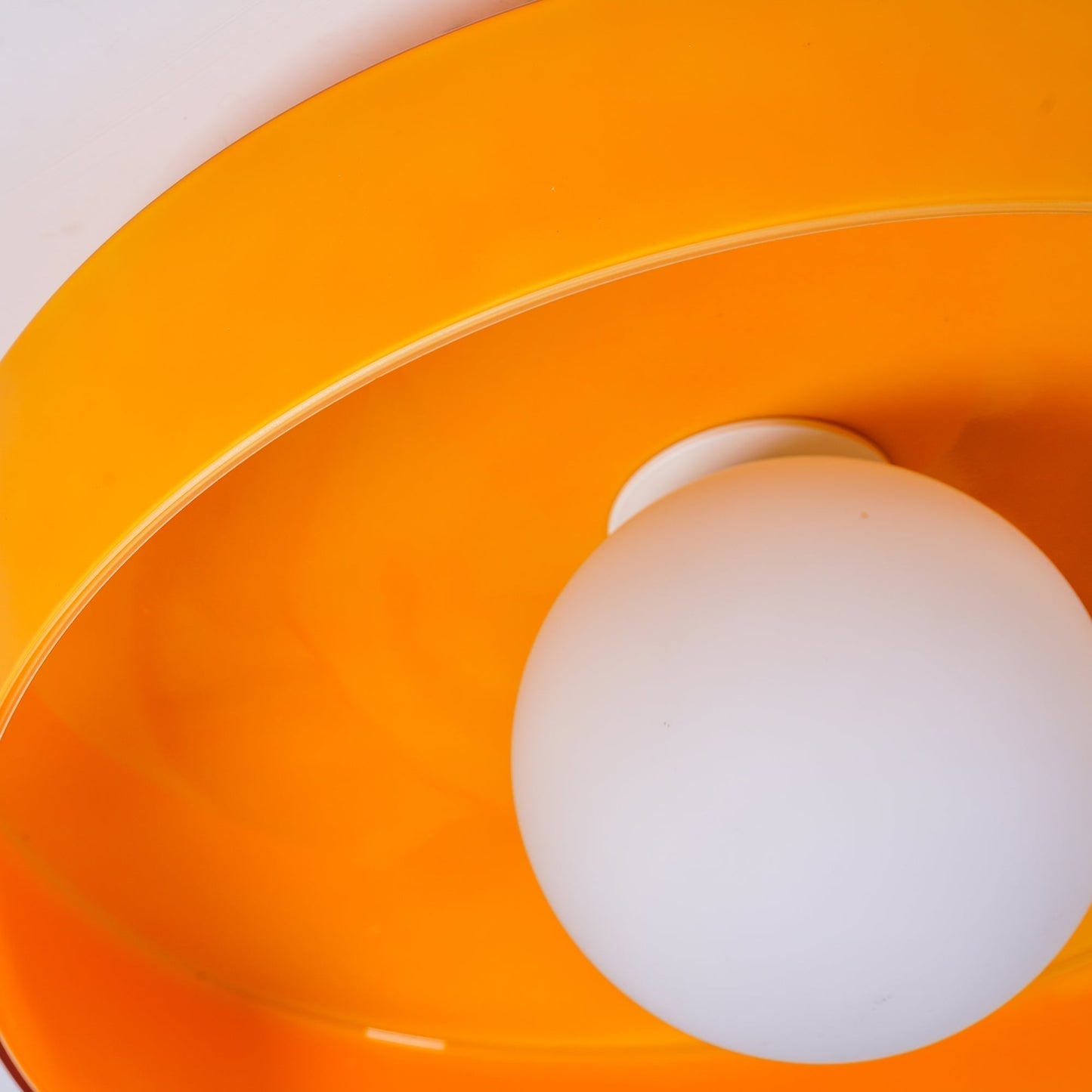 Garduru Runde Glas-Deckenleuchte – Elegantes & Minimalistisches Design