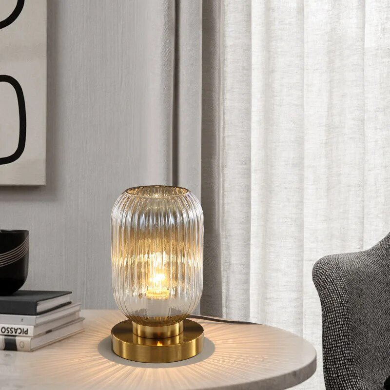 Elegante Tischlampe aus Glas und Eisen mit E27 Lampenfassung