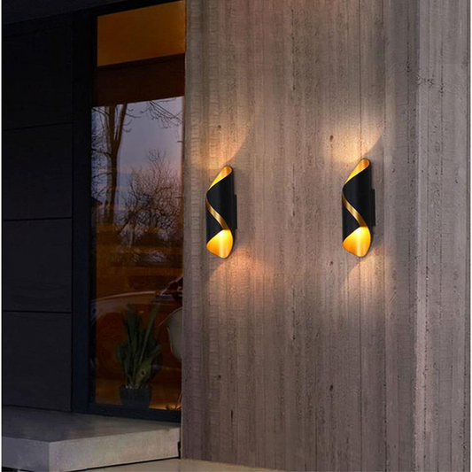 Royaleva Moderne LED Außenwandleuchte - Wetterfest, Energieeffizientes Design
