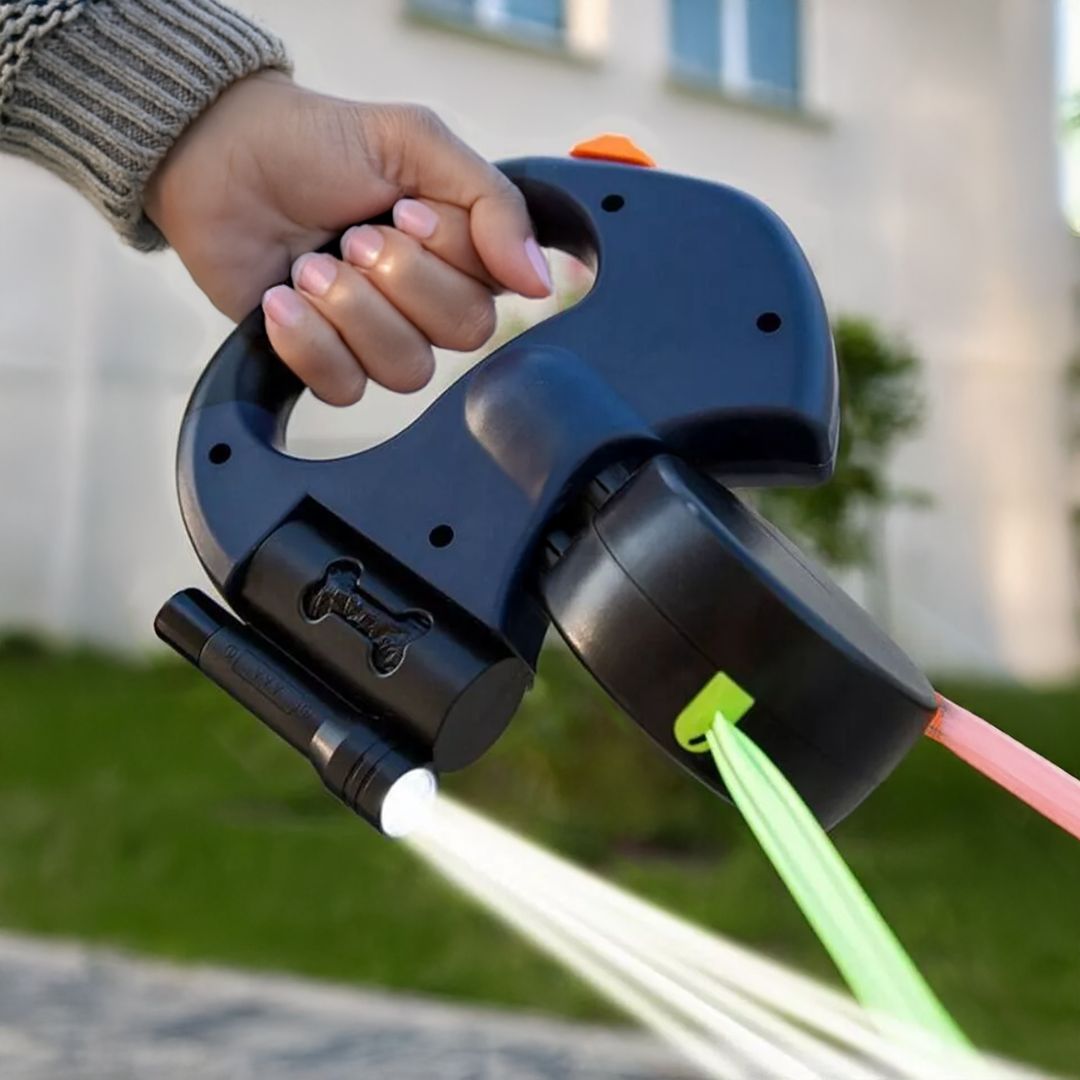 Duale rückziehbare Hundeleine mit Taschenlampe und Abfallbeutelhalter