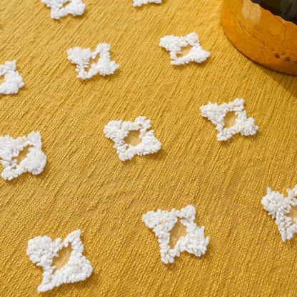 Vielseitiges Gelbes Besticktes Quasten-Tischdeckchen