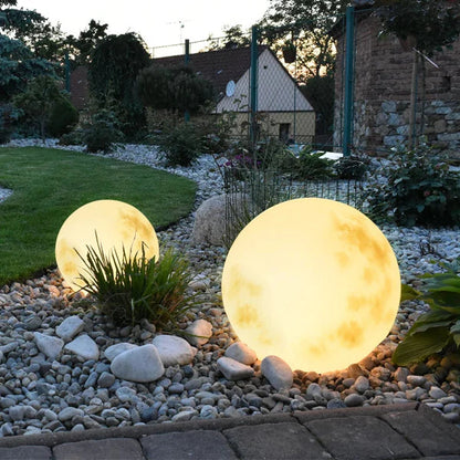 CelestiaLuxe - Magische Mond Gartenlampe