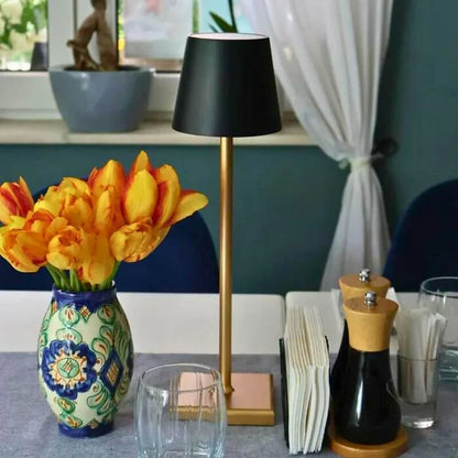 Royaleva dimmbare kabellose Tischlampe - modernes Design