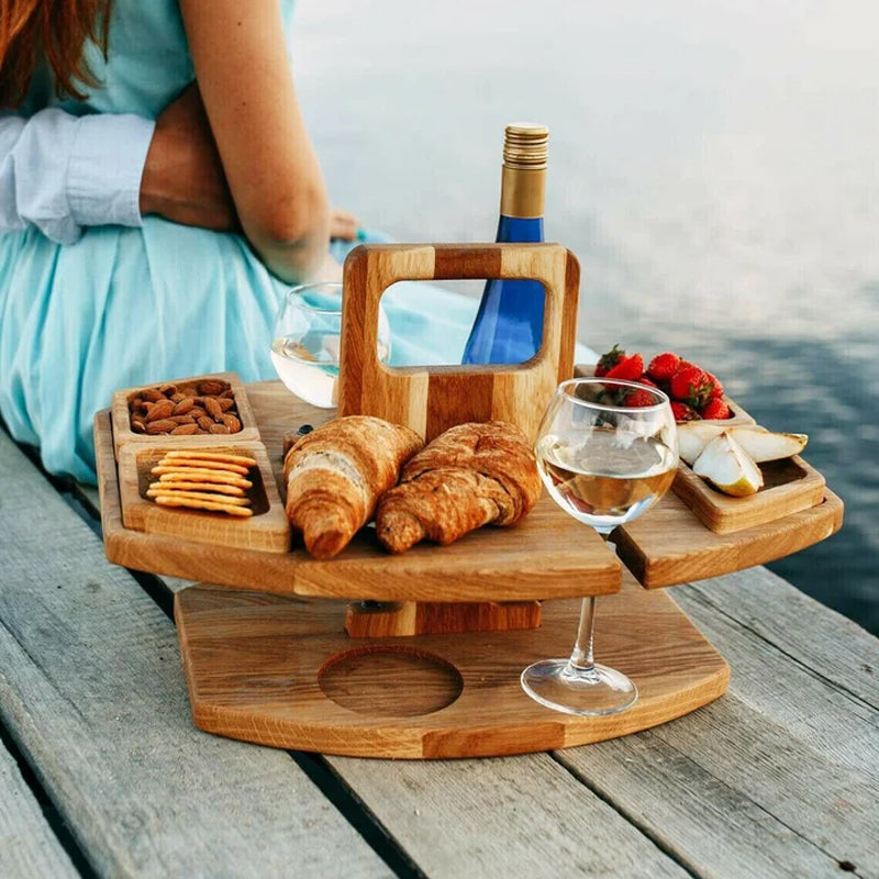 WineNest – Klappbarer Holzweintisch für Picknicks und gesellige Momente