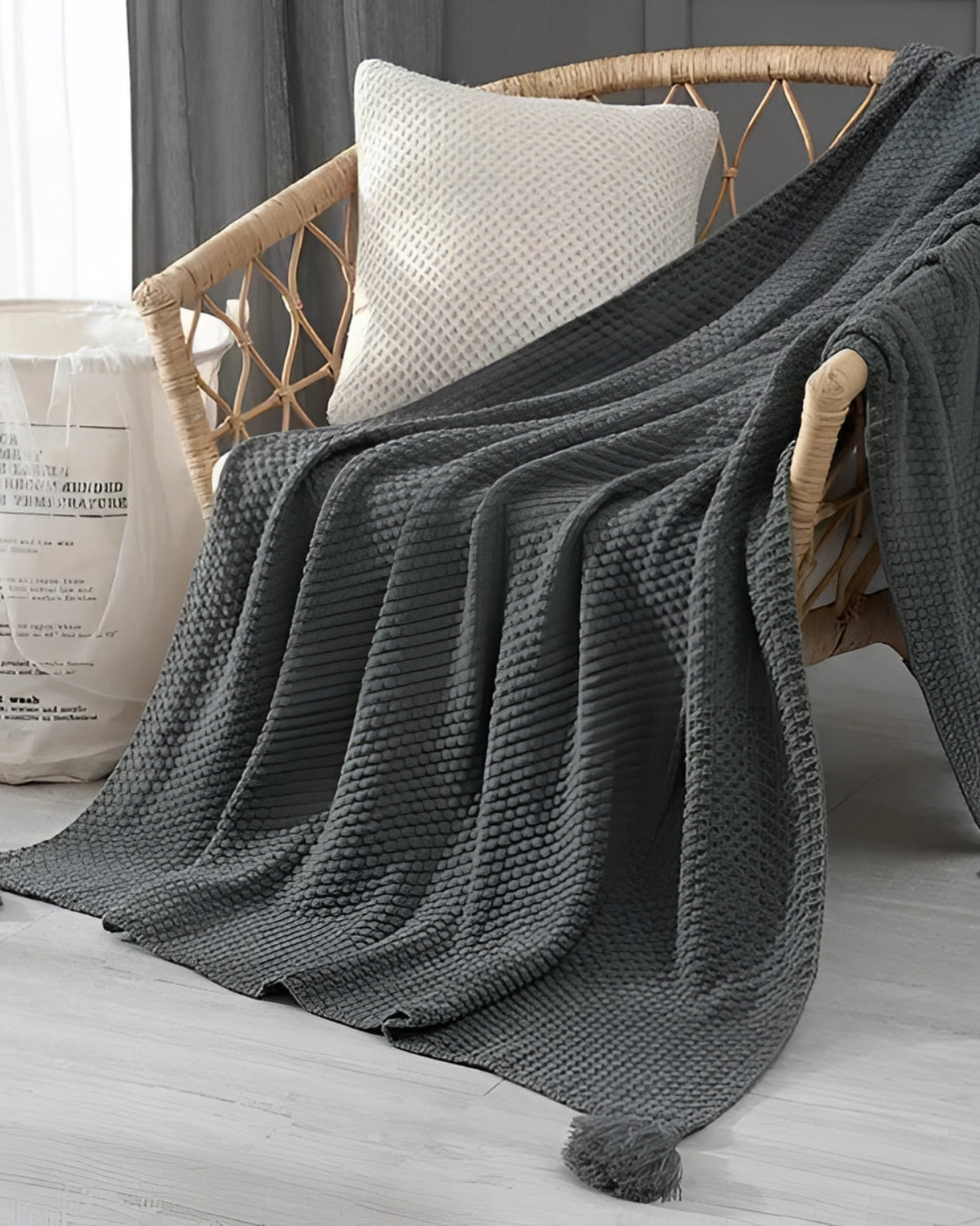 Rêve Maison – Luxuriöse Strickdecke mit subtilen Fransen Details