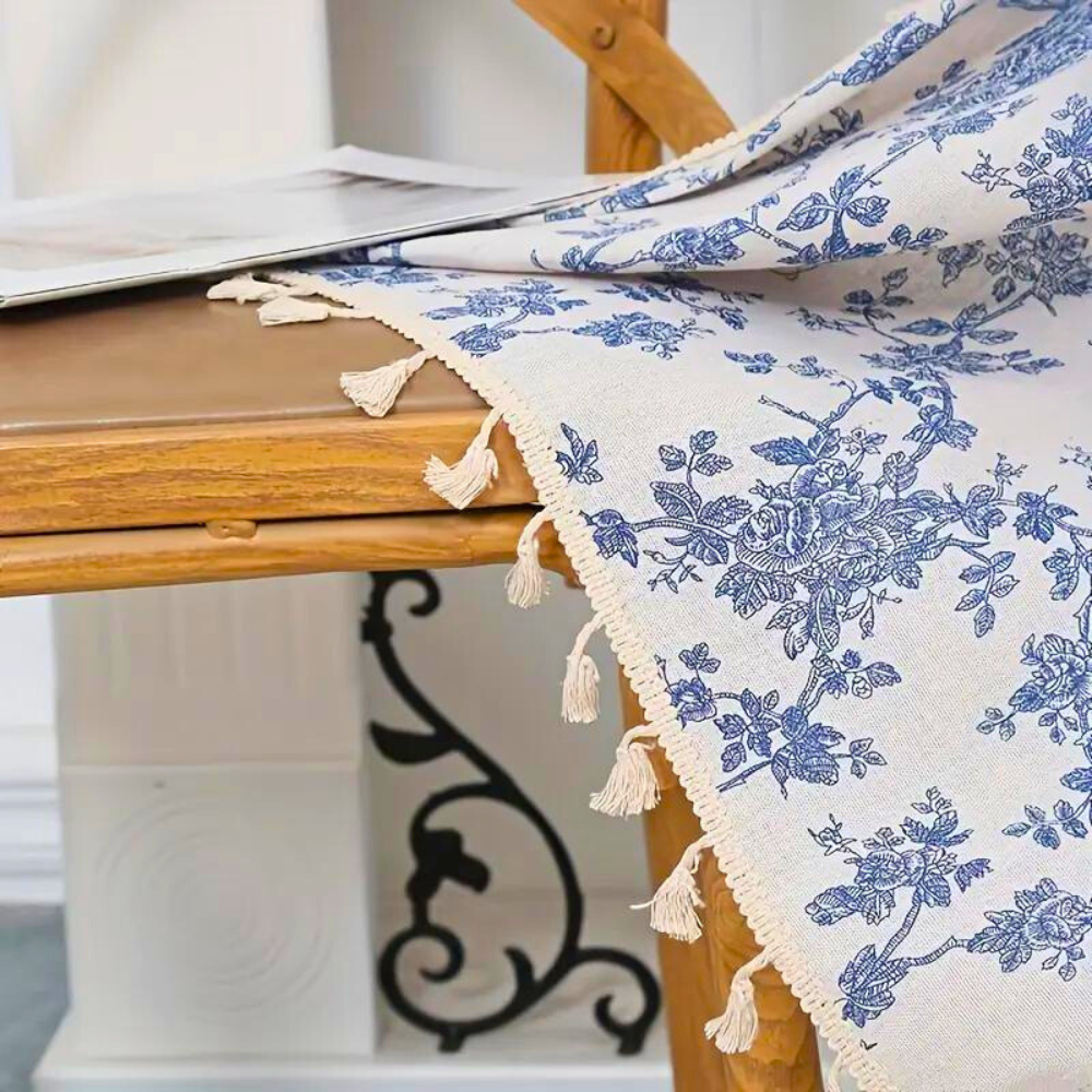 Halbtransparenter Vorhang mit blauem Rosenmuster aus 100% Polyester für die Fensterdekoration im Wohnzimmer und Schlafzimmer