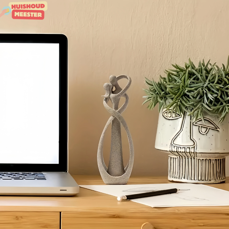 Garduru Embrace – Symbolische Deko-Skulptur für Liebe & Verbindung (Wohnzimmer-Deko in Schwarz oder Bronze)