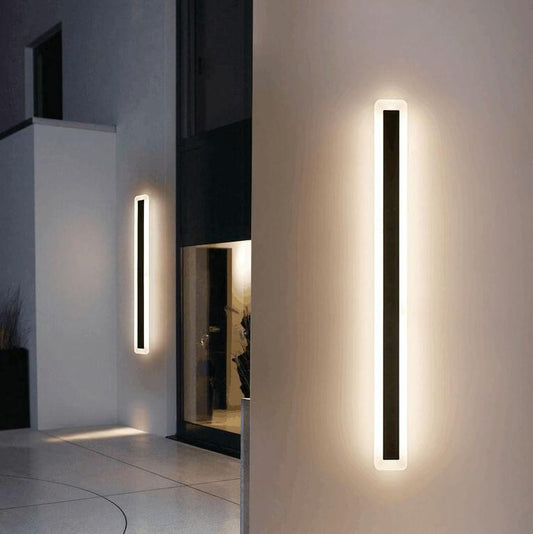 Schlanke Außenwandleuchte aus Aluminium mit LED-Beleuchtung