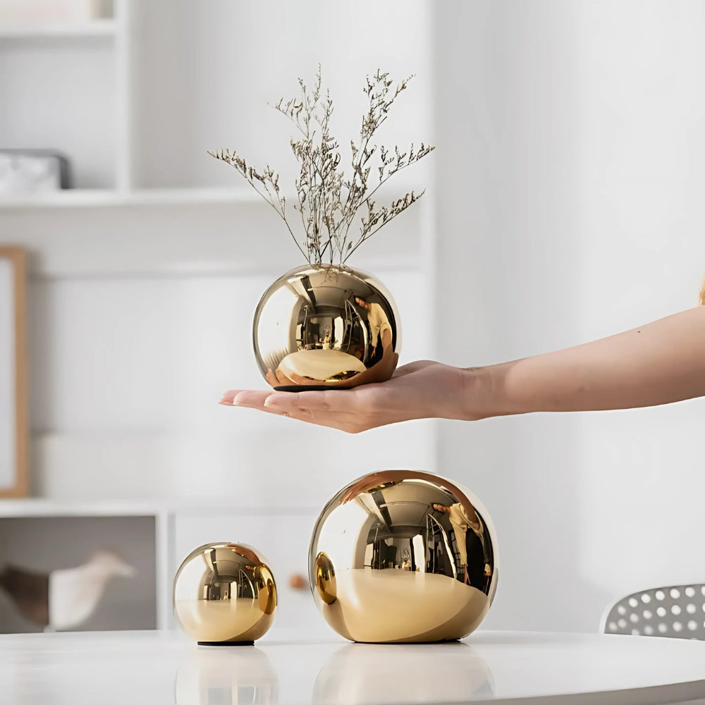 Opulente Goldene Ballvase Kollektion