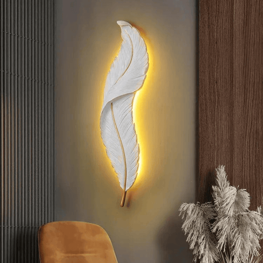 FeatherGlow Elegante Feder Wandleuchte
