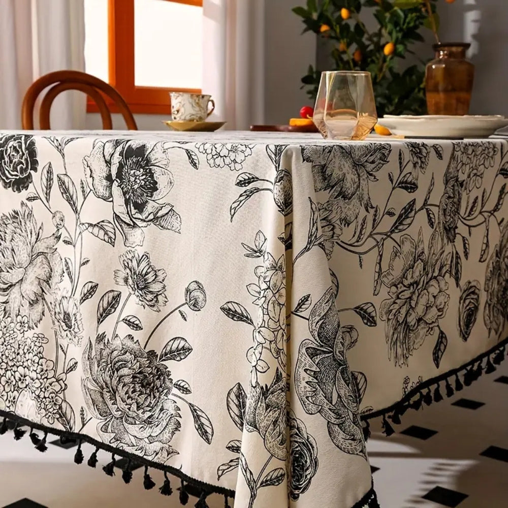 Schwarze florale Quasten-Landhaus-Tischdecke