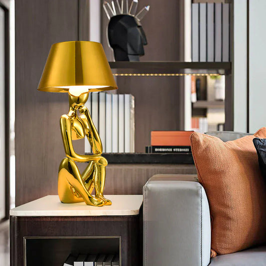 Skulpturale Tischlampe im eleganten Design